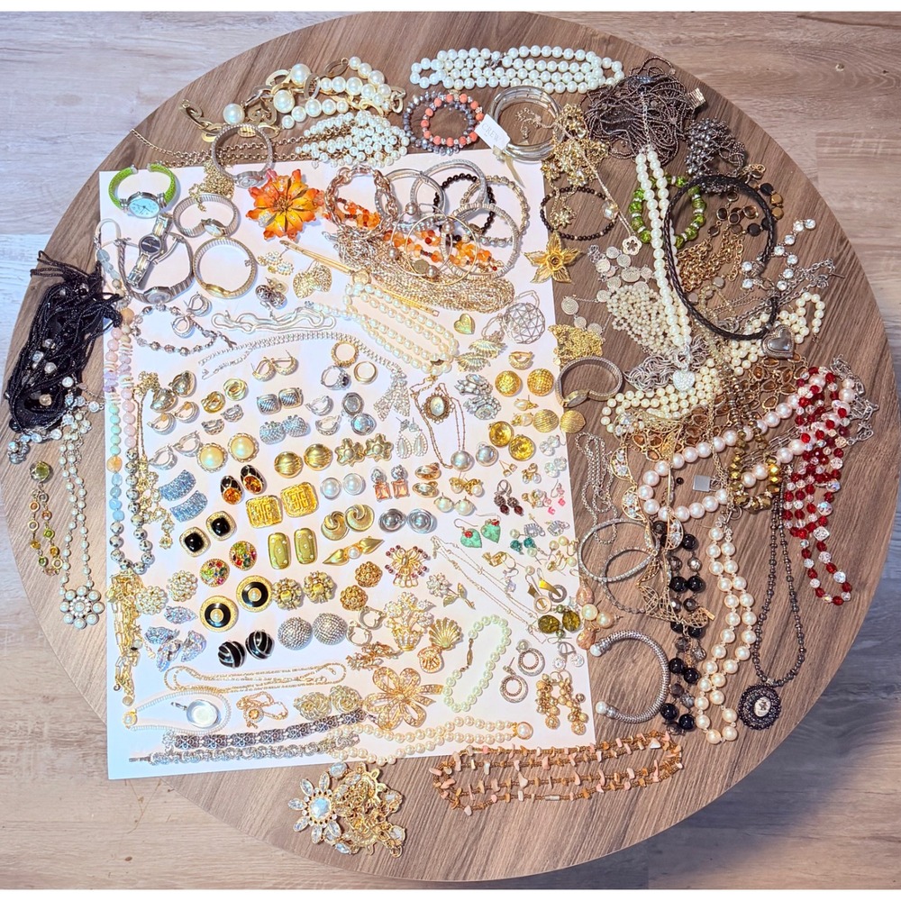 Vintage Costume Jewelry Huge Mixed Lot – 200+ Pieces –